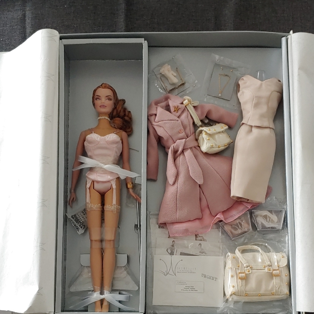 Fashion Royalty Fashion Plate Veronique Perrin 12" Fashion Doll Integrity Red